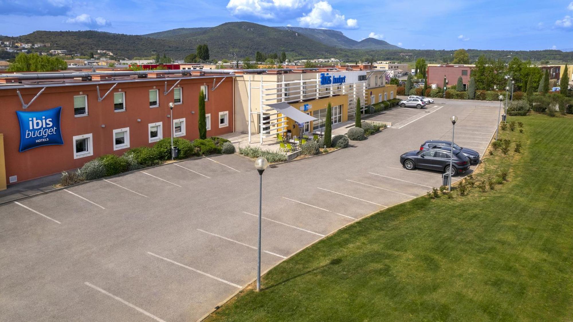 Ibis Budget Saint-Maximin Exterior foto