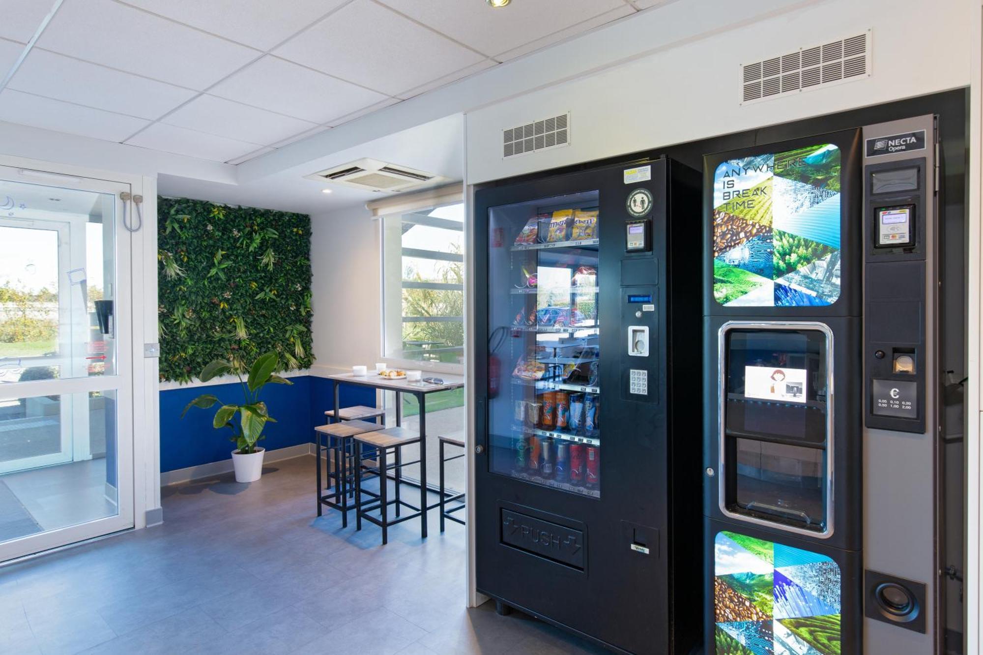 Ibis Budget Saint-Maximin Exterior foto