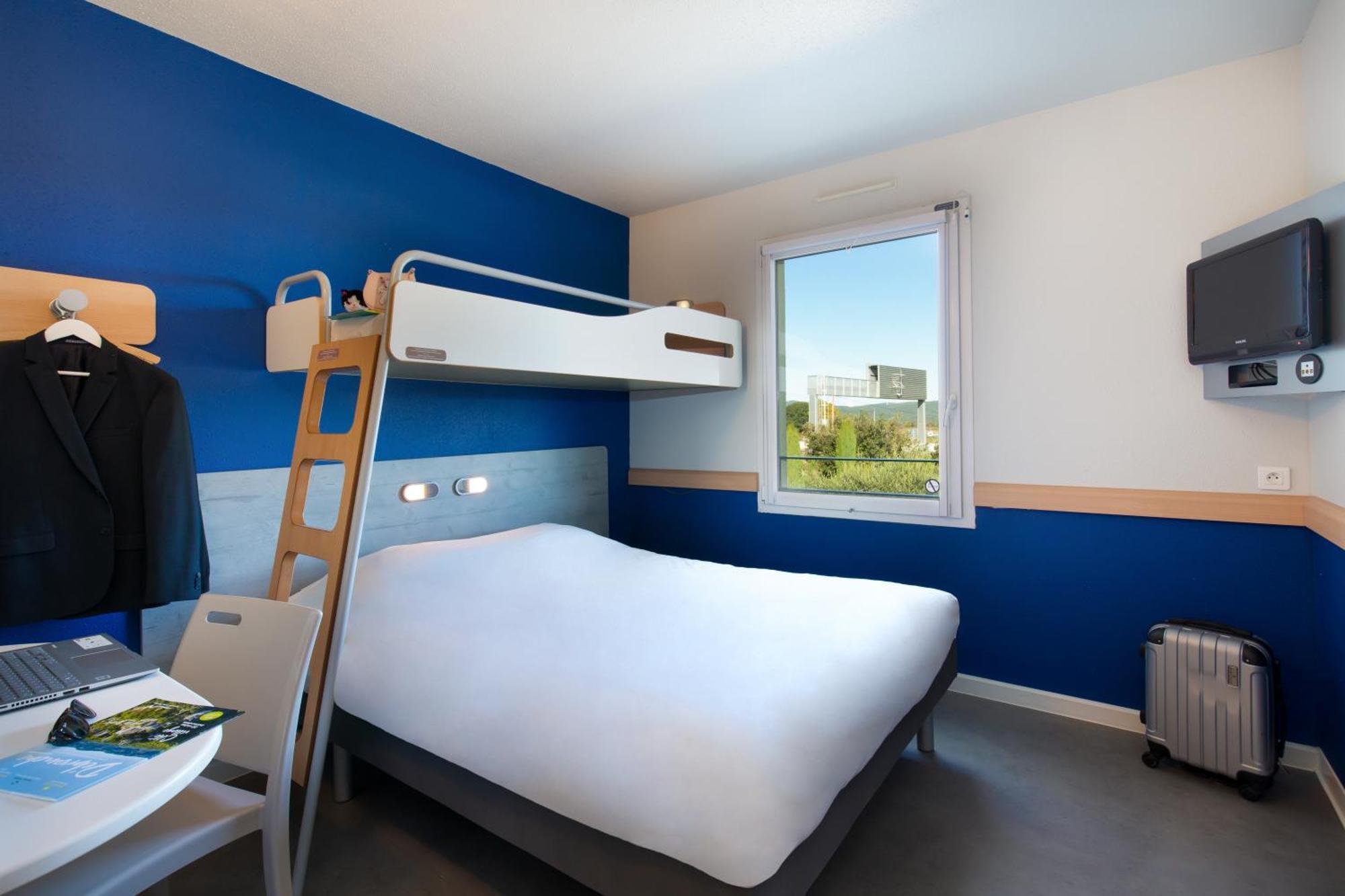 Ibis Budget Saint-Maximin Exterior foto