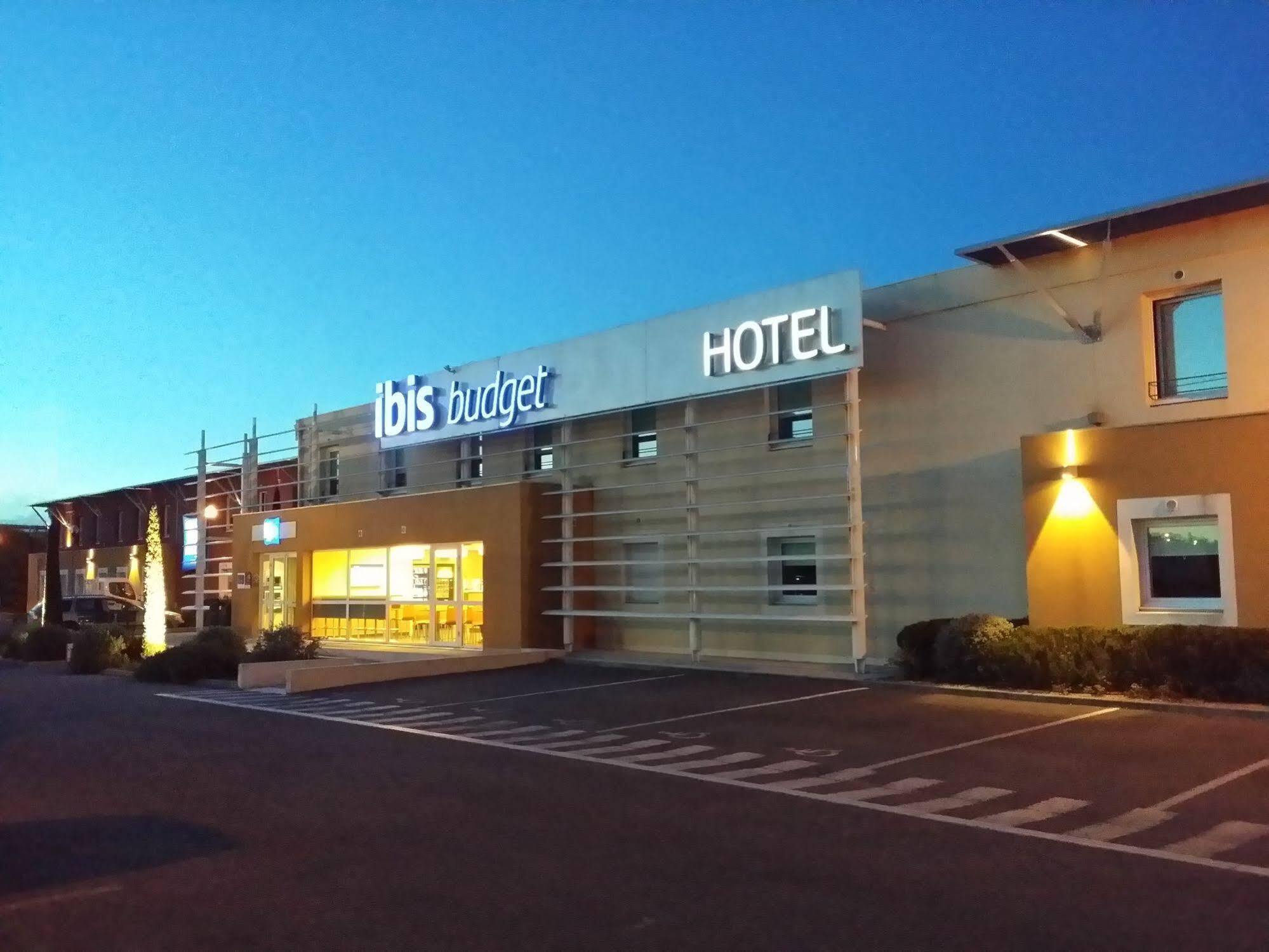 Ibis Budget Saint-Maximin Exterior foto